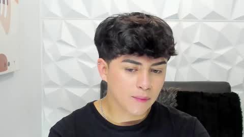 Sam online show from December 2025 02:23:01 PM