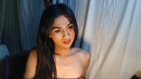Snapshot of sam_mitinair chatting on June 2026 06:02:01 PM sam online show from June 2026 06:02:01 PM