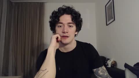 Snapshot of sam_winchest chatting on November 2025 12:46:01 AM Sam online show from November 2025 12:46:01 AM