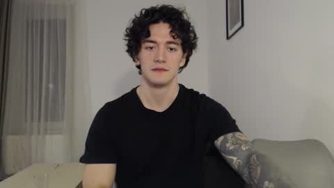 Snapshot of sam_winchest chatting on December 2025 01:13:02 AM Sam online show from December 2025 01:13:02 AM