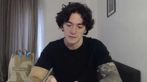 Snapshot of sam_winchest chatting on January 2026 03:16:01 PM Sam online show from January 2026 03:16:01 PM