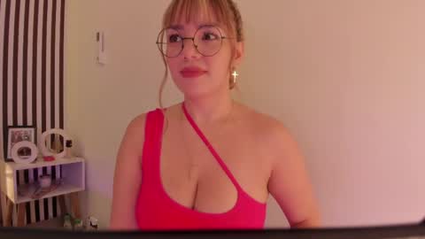Snapshot of samaantha_white_ chatting on May 2026 11:48:01 AM Samaantha online show from May 2026 11:48:01 AM