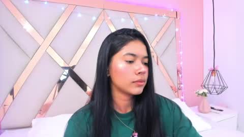Snapshot of samantaa_shy chatting on June 2026 04:34:02 AM sam online show from June 2026 04:34:02 AM