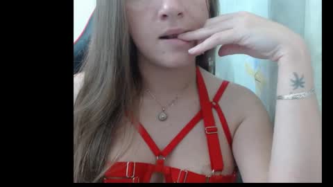 Snapshot of samantha907323 chatting on May 2026 12:19:01 AM samantha907323 online show from May 2026 12:19:01 AM