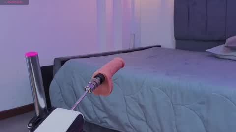 samantha_blow online show from April 2026 04:06:01 AM