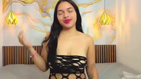 samantha_lopez2 online show from May 2026 04:04:02 PM