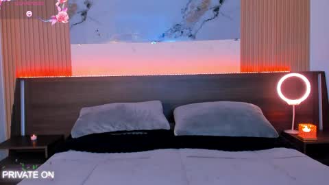 samantha_moons online show from May 2026 12:37:01 AM