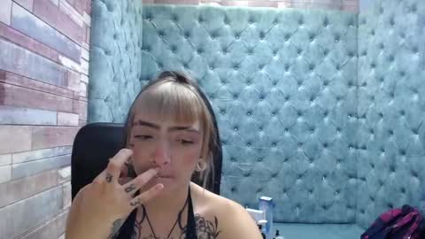 Samantha Smitth online show from September 2025 03:52:01 AM