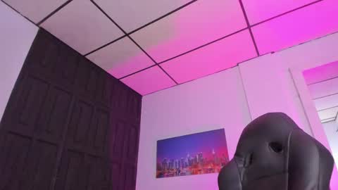 Sam online show from February 2025 11:58:02 PM