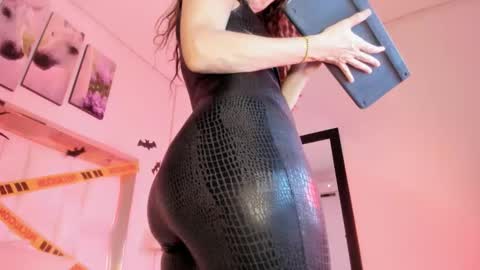 samanttamilf online show from October 2025 11:27:01 PM