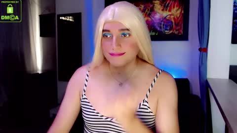 Samara online show from December 2025 01:41:02 PM