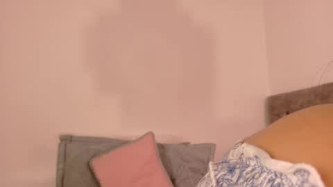 Snapshot of samara_kim chatting on May 2026 10:06:02 PM SAMARA online show from May 2026 10:06:02 PM