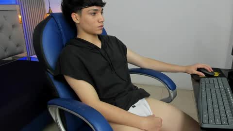 Sam online show from May 2026 07:55:02 PM