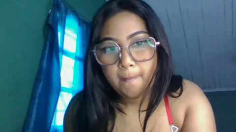 Snapshot of samiah768293 chatting on June 2026 04:40:01 AM samiah768293 online show from June 2026 04:40:01 AM