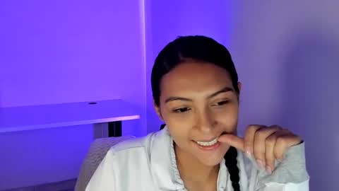Snapshot of samikiuler_s chatting on May 2026 06:27:02 PM Sami online show from May 2026 06:27:02 PM