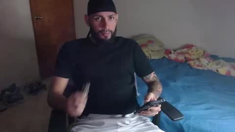 samir_music_ online show from November 2025 02:22:02 AM