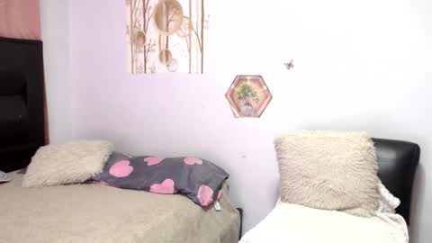 Snapshot of samira_lennox chatting on February 2026 07:23:02 PM SAMIRA online show from February 2026 07:23:02 PM