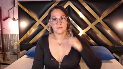 Snapshot of samira_lennox chatting on July 2026 06:54:01 PM SAMIRA online show from July 2026 06:54:01 PM