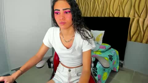 Snapshot of sammanta_18 chatting on November 2025 04:32:02 AM Samantha online show from November 2025 04:32:02 AM