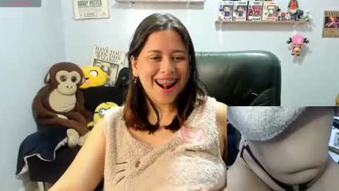 Snapshot of sammy_cute33 chatting on June 2026 07:21:02 AM sammy_cute33 online show from June 2026 07:21:02 AM