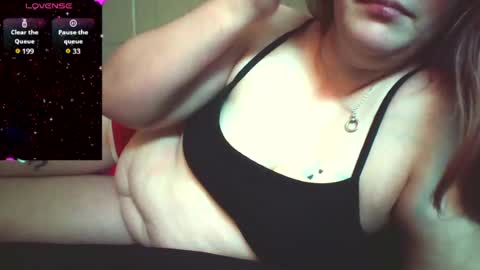 Snapshot of sammy_lyn chatting on June 2026 12:31:02 PM Sam online show from June 2026 12:31:02 PM