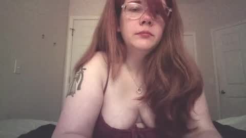 Snapshot of sammy_lyn chatting on June 2026 02:35:01 AM Sam online show from June 2026 02:35:01 AM