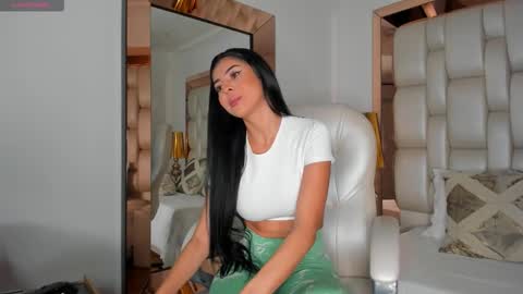 Snapshot of sammy_rios chatting on December 2025 07:55:01 PM Sammy online show from December 2025 07:55:01 PM