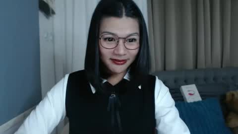 Snapshot of sammypretty19 chatting on February 2026 04:44:01 AM im throat fucker online show from February 2026 04:44:01 AM