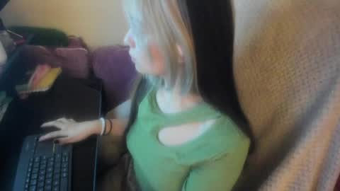 Snapshot of sammysammy_ chatting on June 2026 08:05:02 AM online show from June 2026 08:05:02 AM