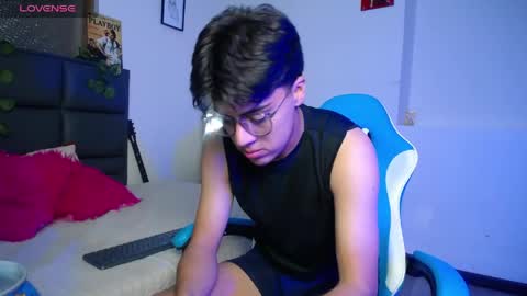 Snapshot of samuel_dark chatting on April 2026 01:54:01 AM samuel_dark online show from April 2026 01:54:01 AM