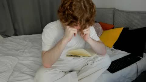 samuelmillerr online show from December 2024 08:53:01 PM