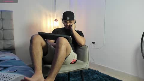 samxx_muscle online show from October 2025 03:24:02 PM