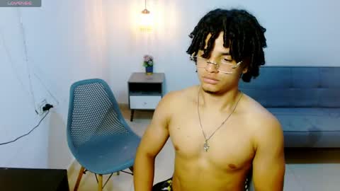 Snapshot of samxx_muscle chatting on May 2026 10:21:02 AM samxx_muscle online show from May 2026 10:21:02 AM
