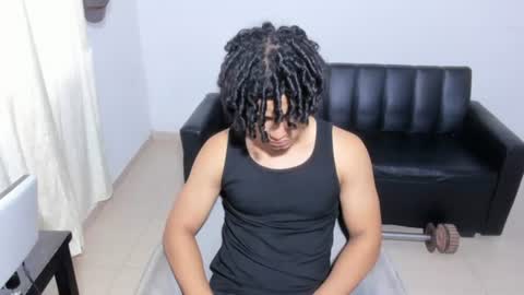 Snapshot of samxx_muscle chatting on June 2026 01:33:01 PM samxx_muscle online show from June 2026 01:33:01 PM