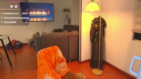 Snapshot of samy_jonnes_ chatting on May 2026 10:50:03 PM Hello I am absent due to a family calamity I will return soon-hola estoy ausente por un problema familiar volvere pronto. online show from May 2026 10:50:03 PM