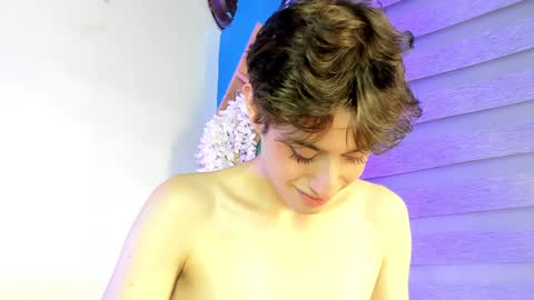    online show from December 2024 05:08:01 PM