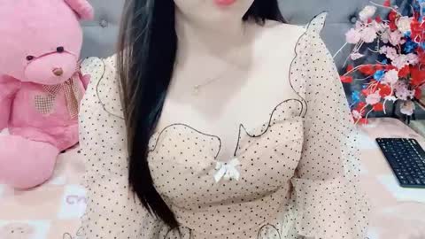 sanami_sian_ online show from December 2025 02:50:02 AM