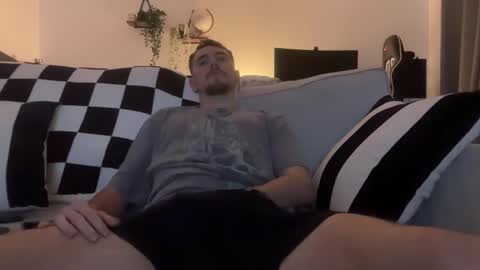 Snapshot of sandb250 chatting on March 2025 10:31:02 PM sandb250 online show from March 2025 10:31:02 PM