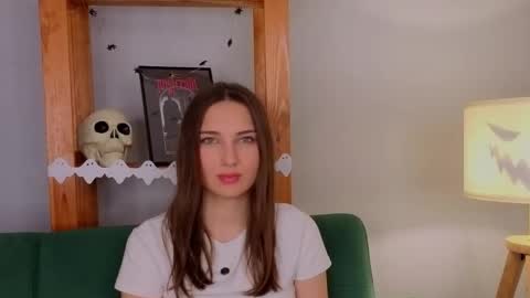 Isabel but you can call me Bella online show from October 2025 12:44:01 AM