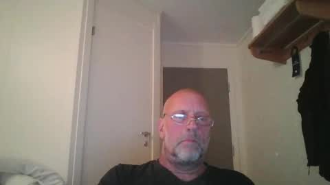 Snapshot of sandnesrune523 chatting on October 2025 05:23:02 PM sandnesrune523 online show from October 2025 05:23:02 PM