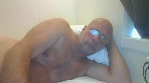 Snapshot of sandnesrune523 chatting on July 2026 05:12:01 AM sandnesrune523 online show from July 2026 05:12:01 AM