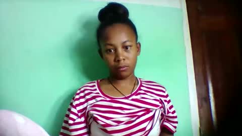 Snapshot of sandra1253099 chatting on May 2026 05:02:02 AM sandra1253099 online show from May 2026 05:02:02 AM