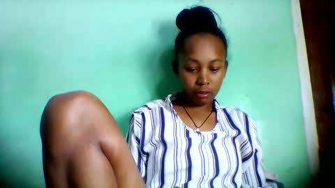 Snapshot of sandra1253099 chatting on May 2026 06:52:02 AM sandra1253099 online show from May 2026 06:52:02 AM