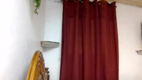 Snapshot of sandra_milly chatting on June 2026 07:21:02 AM sandra online show from June 2026 07:21:02 AM