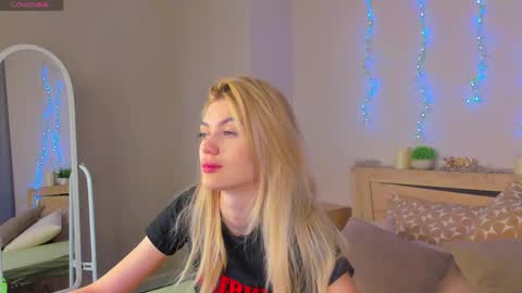 Snapshot of sandraa_anderson chatting on May 2026 11:12:02 PM sandraa_anderson online show from May 2026 11:12:02 PM