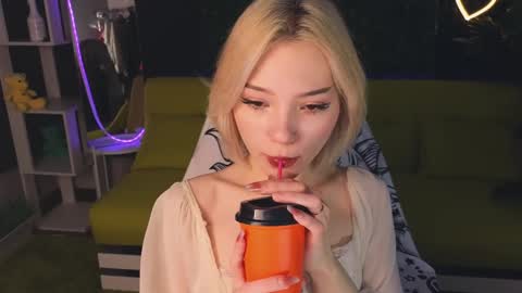 Sandy  online show from January 2025 01:16:02 AM