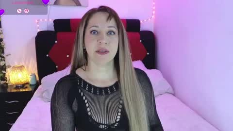 Snapshot of sandraossa chatting on May 2026 07:00:01 PM sandraossa online show from May 2026 07:00:01 PM