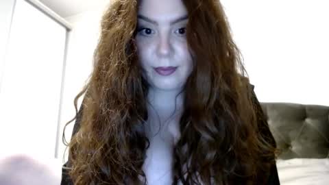 Snapshot of sandraxo93 chatting on February 2025 04:37:01 PM Sandra online show from February 2025 04:37:01 PM