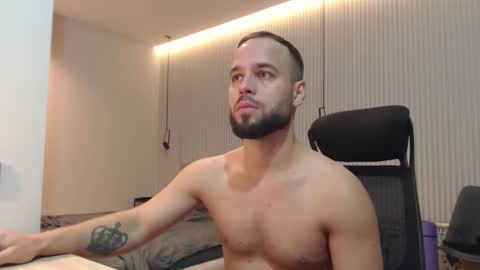 DeAlex online show from November 2025 02:17:02 PM