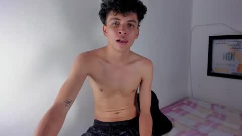 sandy_straw online show from March 2026 10:35:02 PM